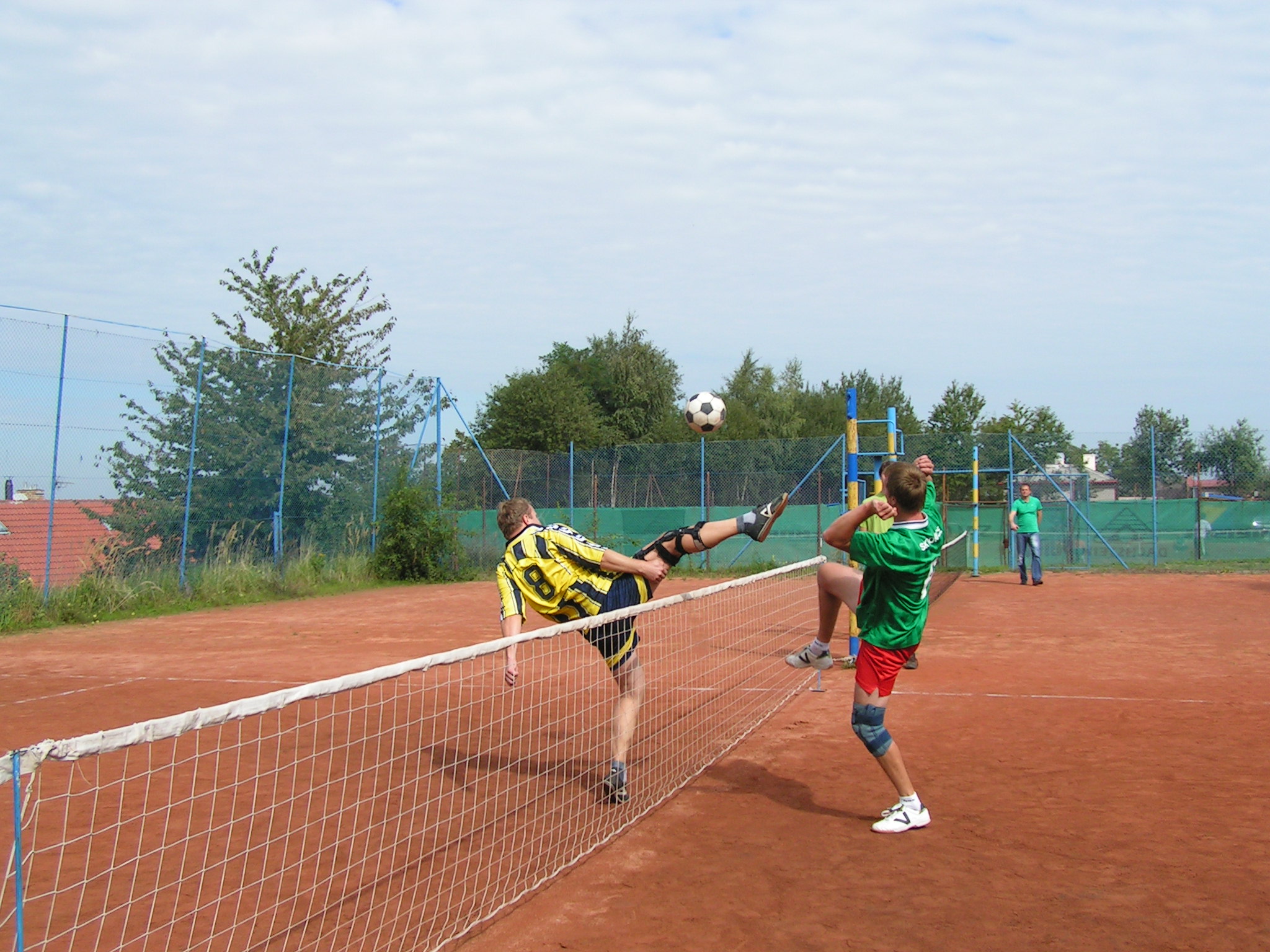 Nohejbal - zápas s Bořicema 9-2010 040.jpg