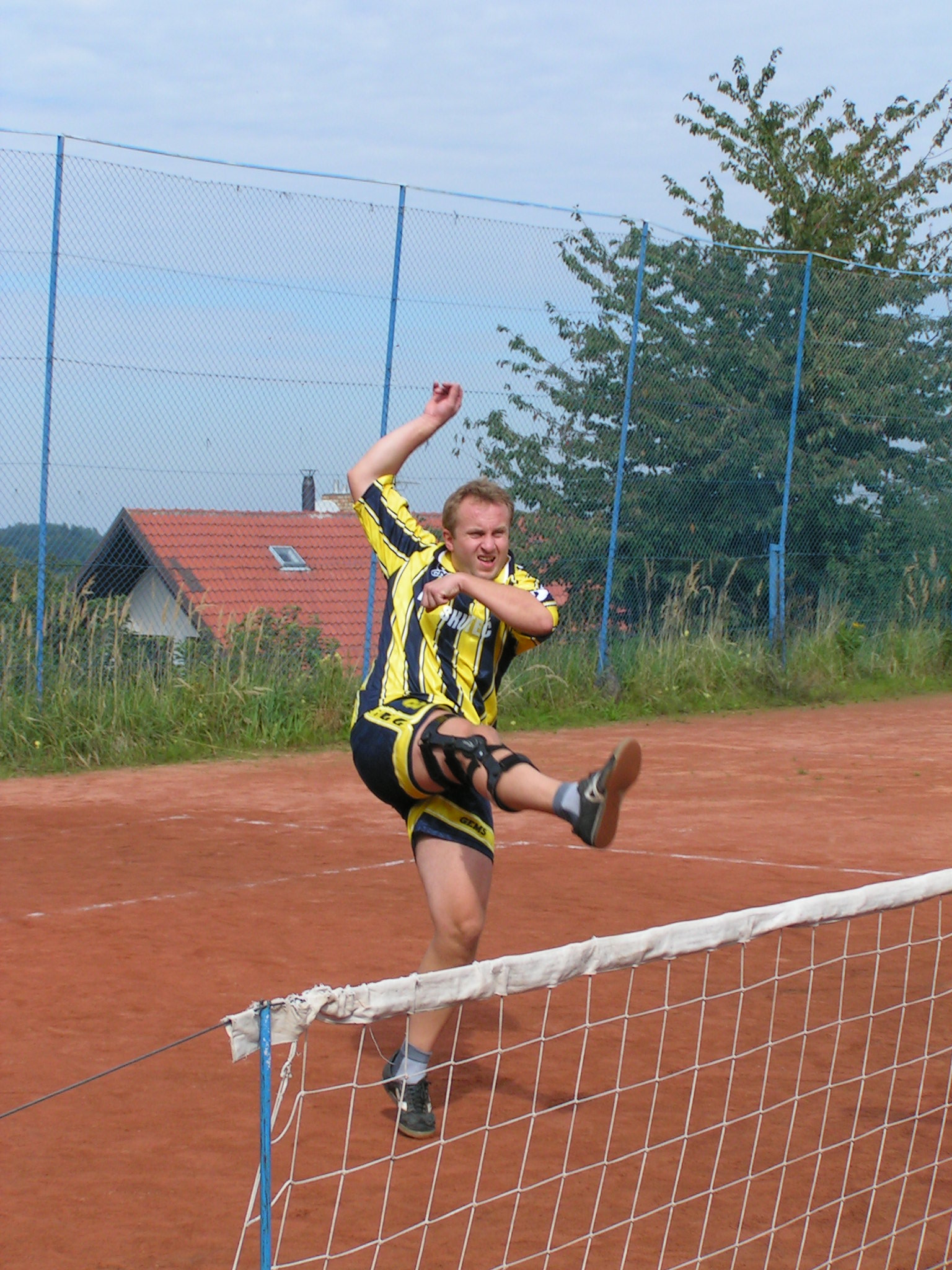 Nohejbal - zápas s Bořicema 9-2010 041.jpg