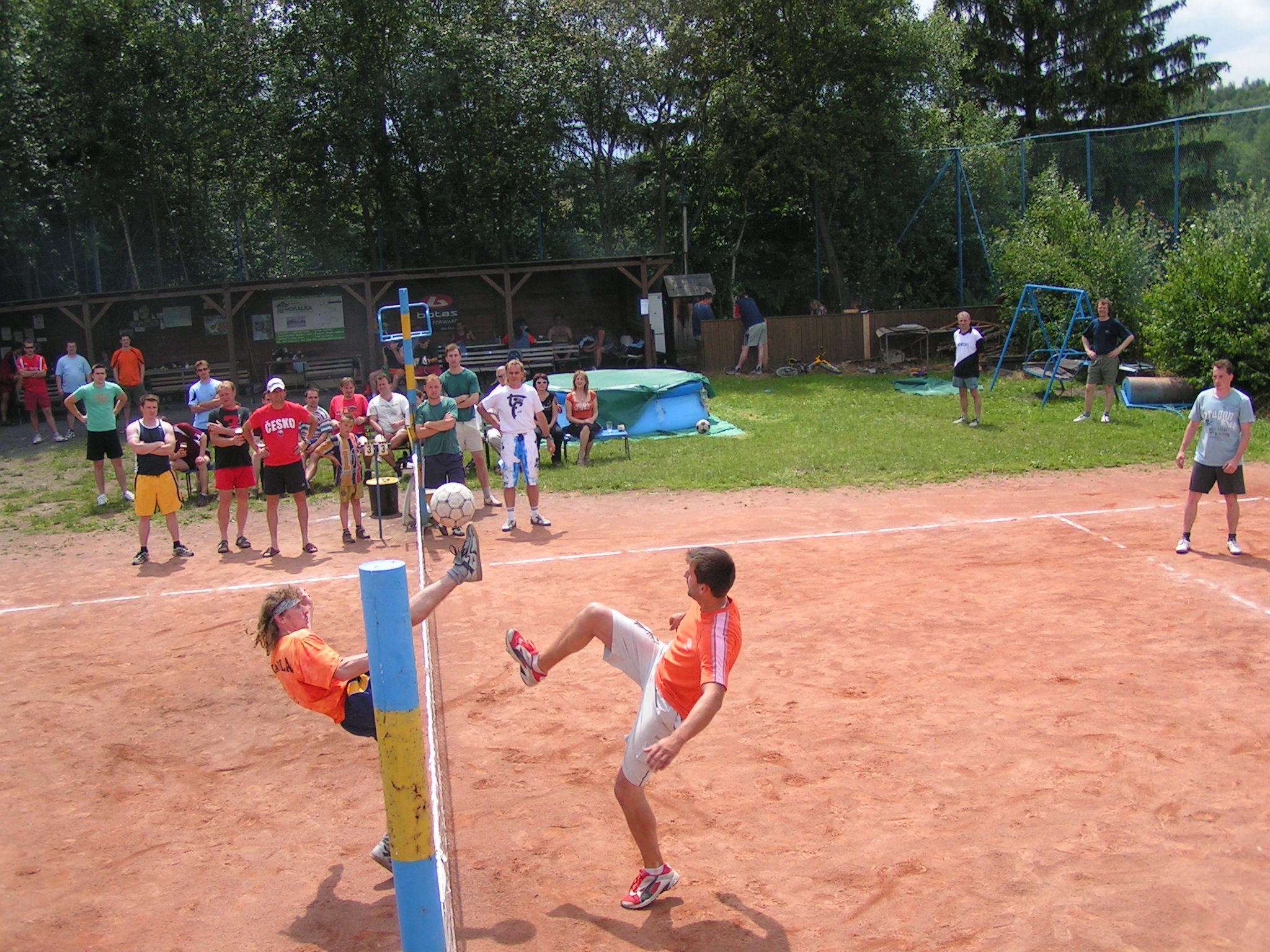 Nohejbal - turnaj červen 2008 026.jpg