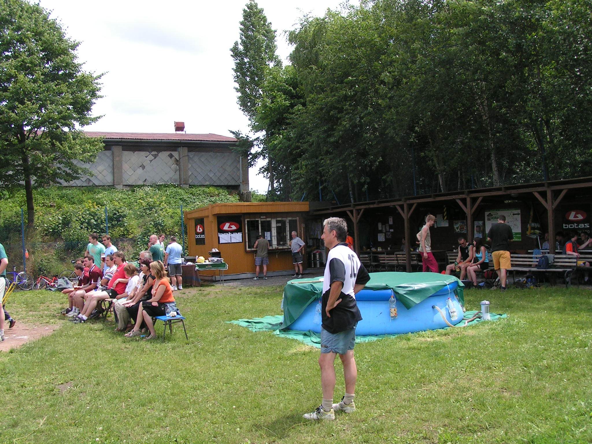 Nohejbal - turnaj červen 2008 045.jpg